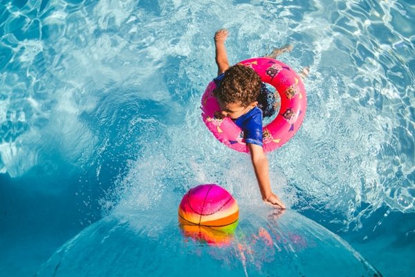 Splash et détente : les campings avec espace aquatique en Vendée
